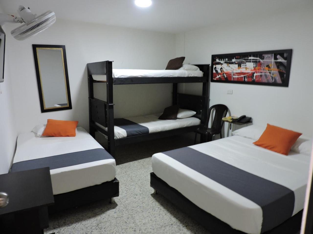 Hotel Jc 43 Medellin Exterior photo