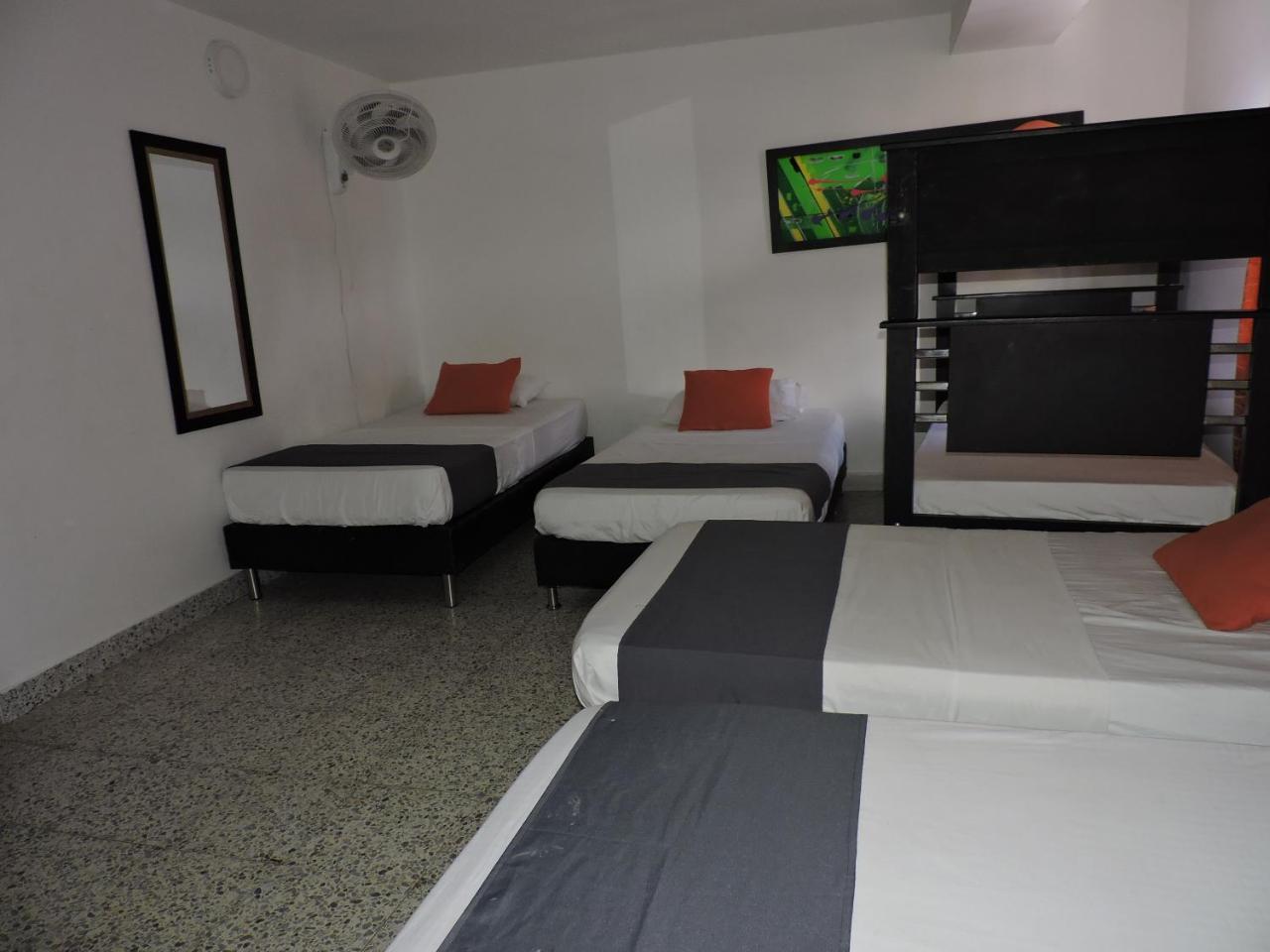 Hotel Jc 43 Medellin Exterior photo